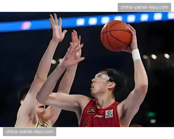 曾凡博膝盖严重水肿积液,确定缺席国家队比赛 曾凡博膝盖严重水肿积液,确定缺席国家队比赛