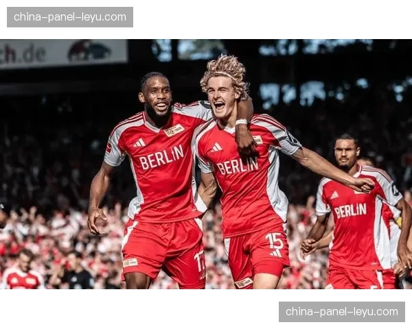 半场战报：斯图加特1-0柏林联，主队控球率仅42%但反击高效